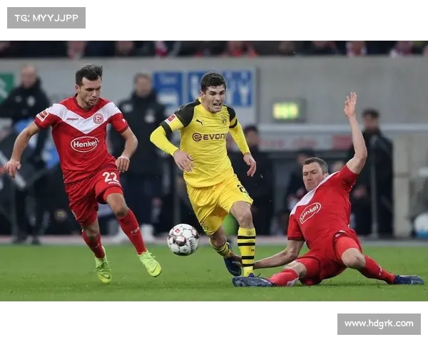 德甲争夺欧联资格激烈进行 各队争抢宝贵名额 德甲争夺欧联资格激烈进行 各队争抢宝贵名额