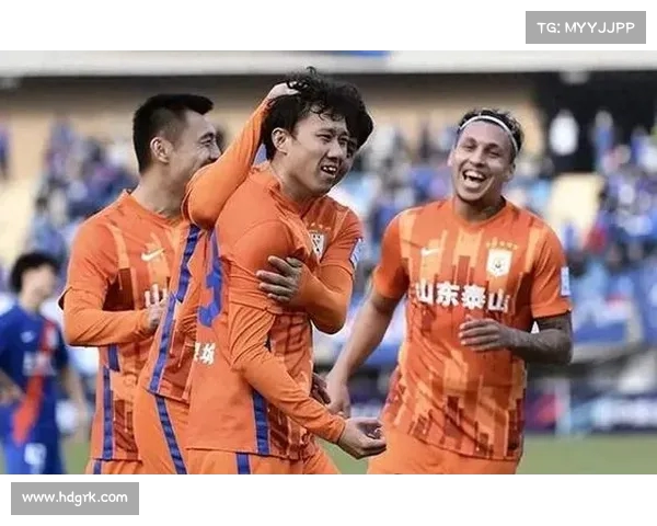 聚焦球队阵容深度剖析与战术布局探讨打造冠军级球队的关键要素